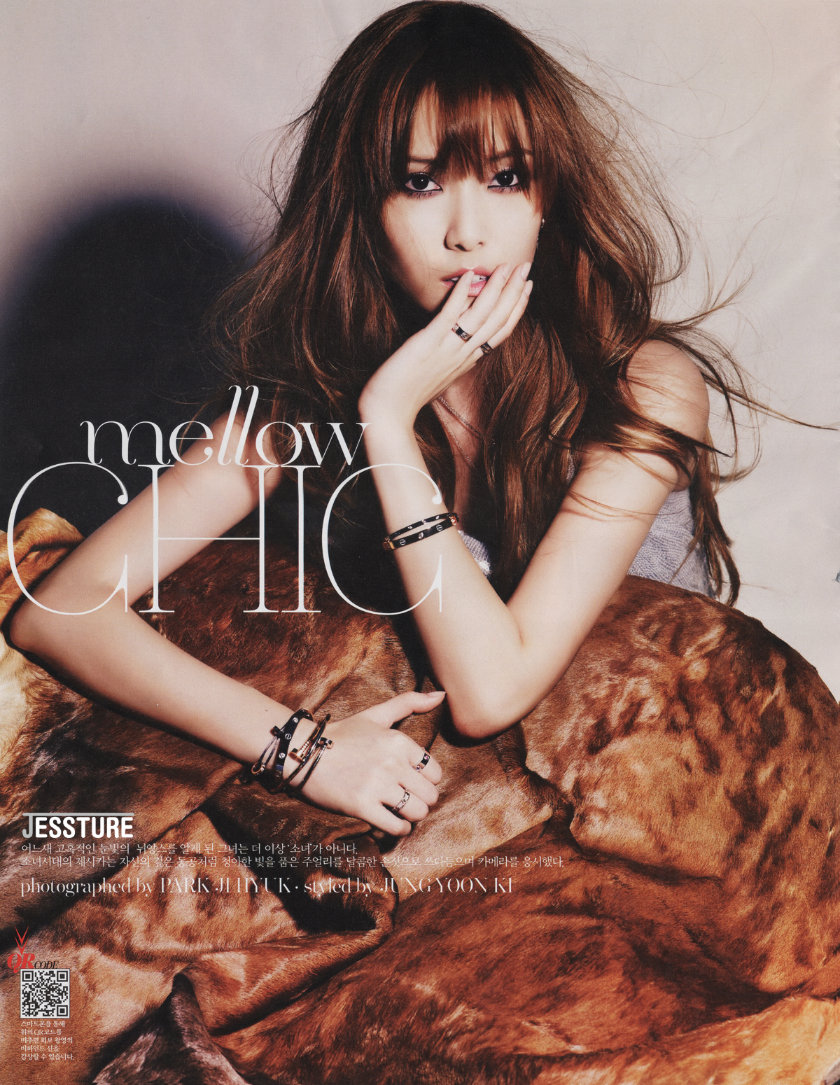 [20-08-2012]Jessica xuất hiện trên ấn phẩm tháng 9 của tạp chí "W Korea" 1251494450321F120DEA54