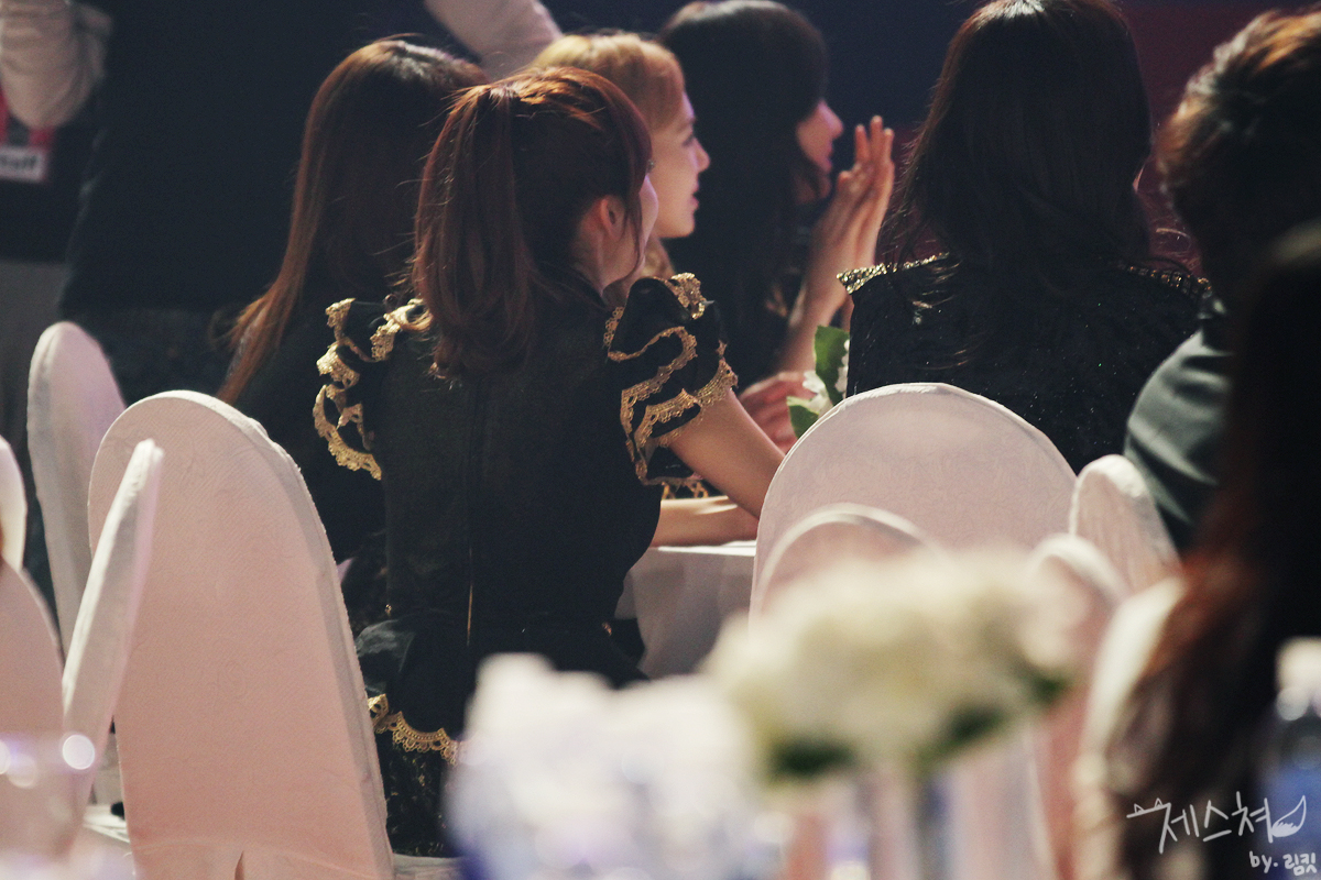 [FANTAKEN][19-1-2012] SNSD tại lễ trao giải The 21th Seoul Music Awards! 191704374F18394A281D3D