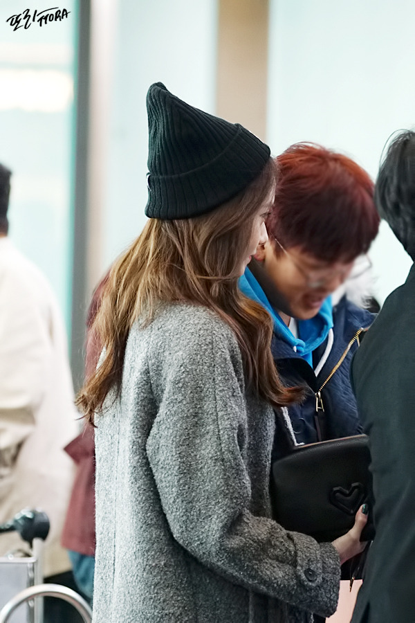 [PIC][31-10-2015]YoonA khởi hành đi Đài Loan để tham dự Fansign cho thương hiệu "H:CONNECT" vào sáng nay - Page 6 2455A9405647428D2C6812