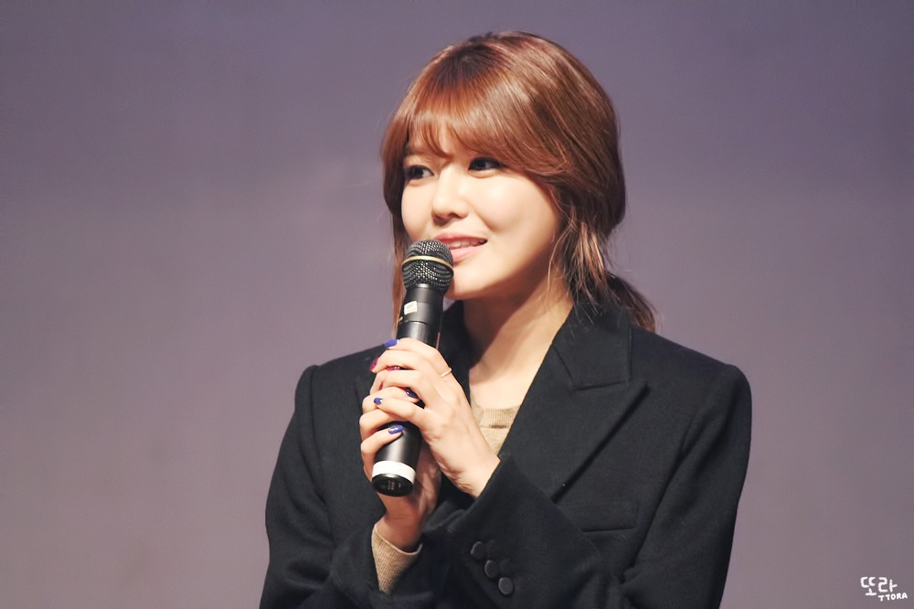 [PIC][20-12-014]SooYoung xuất hiện tại sự kiện "Korean Retinitis Pigmentosa Charity" vào chiều nay 24701433549962920B5CF4
