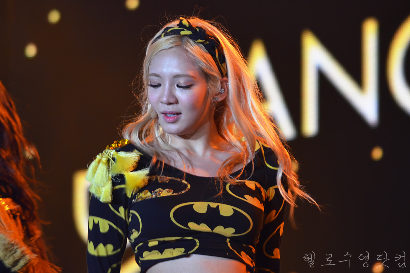 [PIC][29-03-2013]SNSD khởi hành đi Thái Lan để biểu diễn tại "Super Joint Concert" vào chiều nay - Page 10 115EE0485159240415D01F