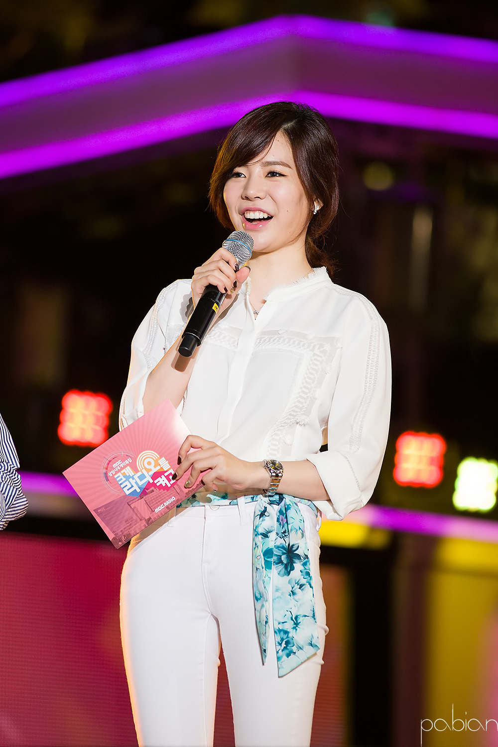 [PIC][04-09-2014]Sunny tham dự chương trình "Sangam MBC Radio" với tư cách là MC vào tối nay 2160B34B5409BD27345C49