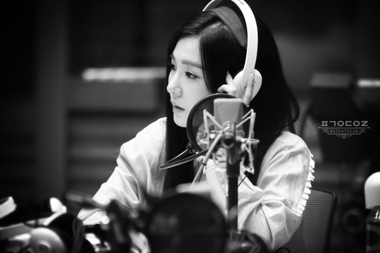 [OTHER][06-02-2015]Hình ảnh mới nhất từ DJ Sunny tại Radio MBC FM4U - "FM Date" - Page 17 230FBB3F5586B4ED18CAD0