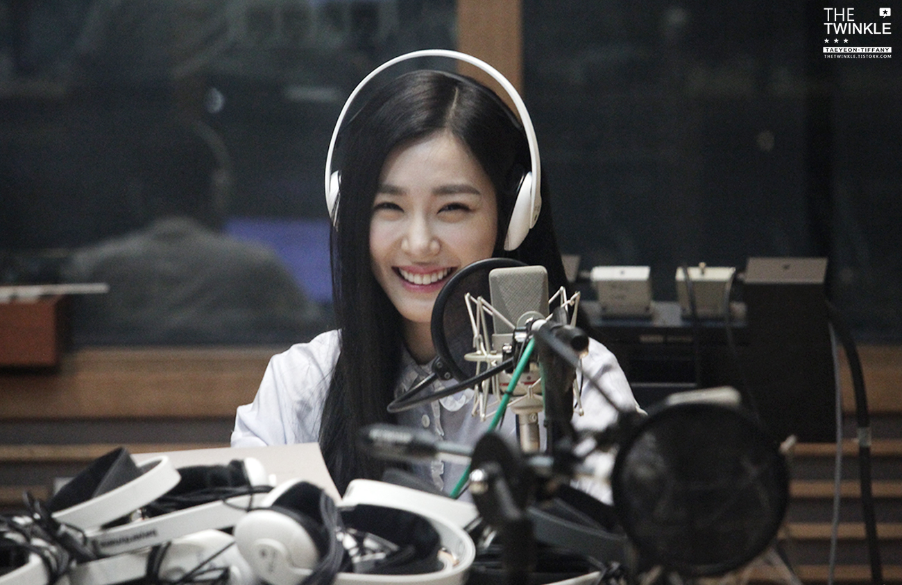 [OTHER][06-02-2015]Hình ảnh mới nhất từ DJ Sunny tại Radio MBC FM4U - "FM Date" - Page 19 23707536558EB2251E15FB