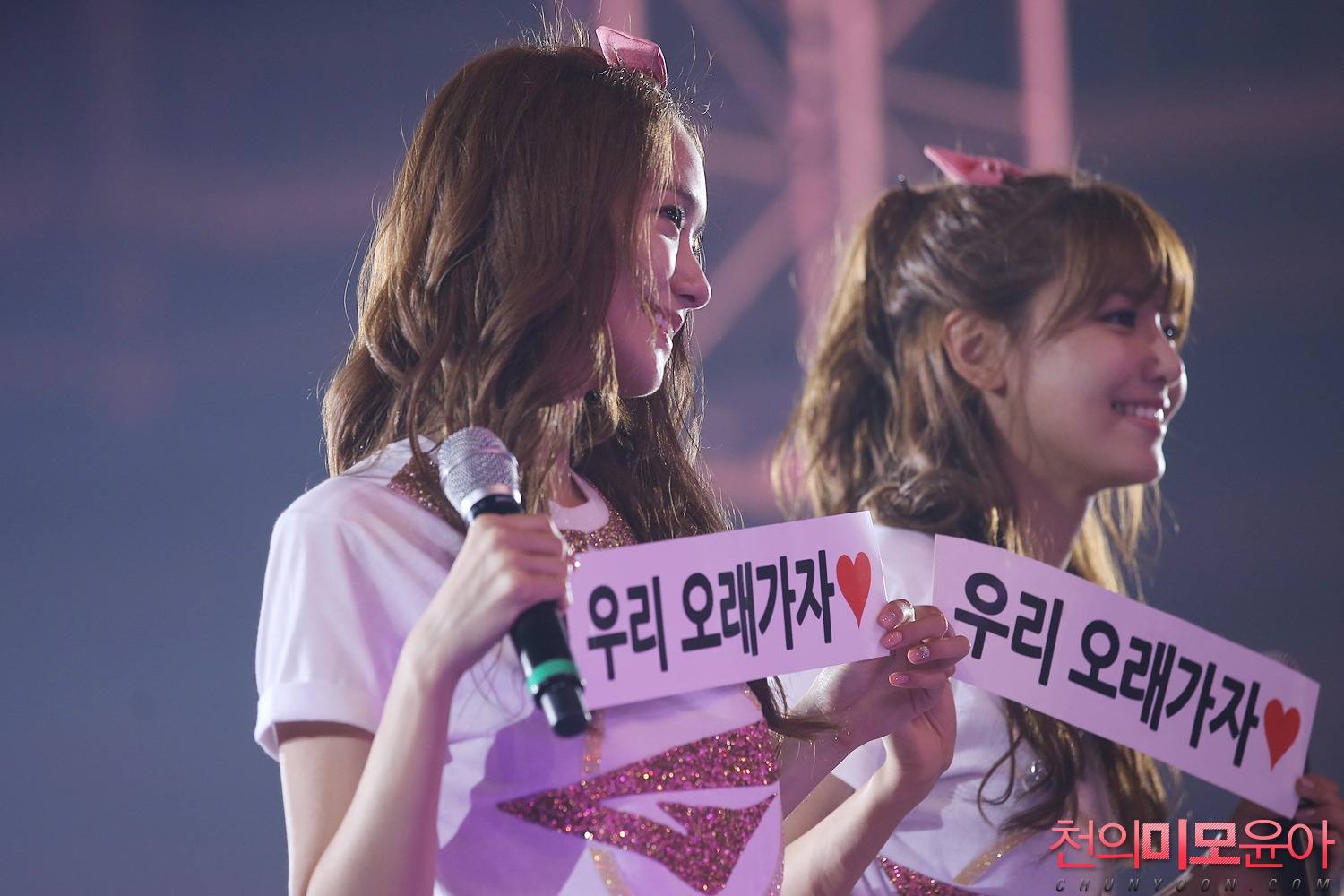 [PIC][08/09-06-2013]Hình ảnh mới nhất từ "2013 Girls' Generation's World Tour – Girls & Peace" tại Seoul, Hàn Quốc trong 2 ngày của SNSD + Selca từ hậu trường Concert của các thành viên và nhiều nghệ sĩ khác - Page 17 2554FD3952484ECD4331C0