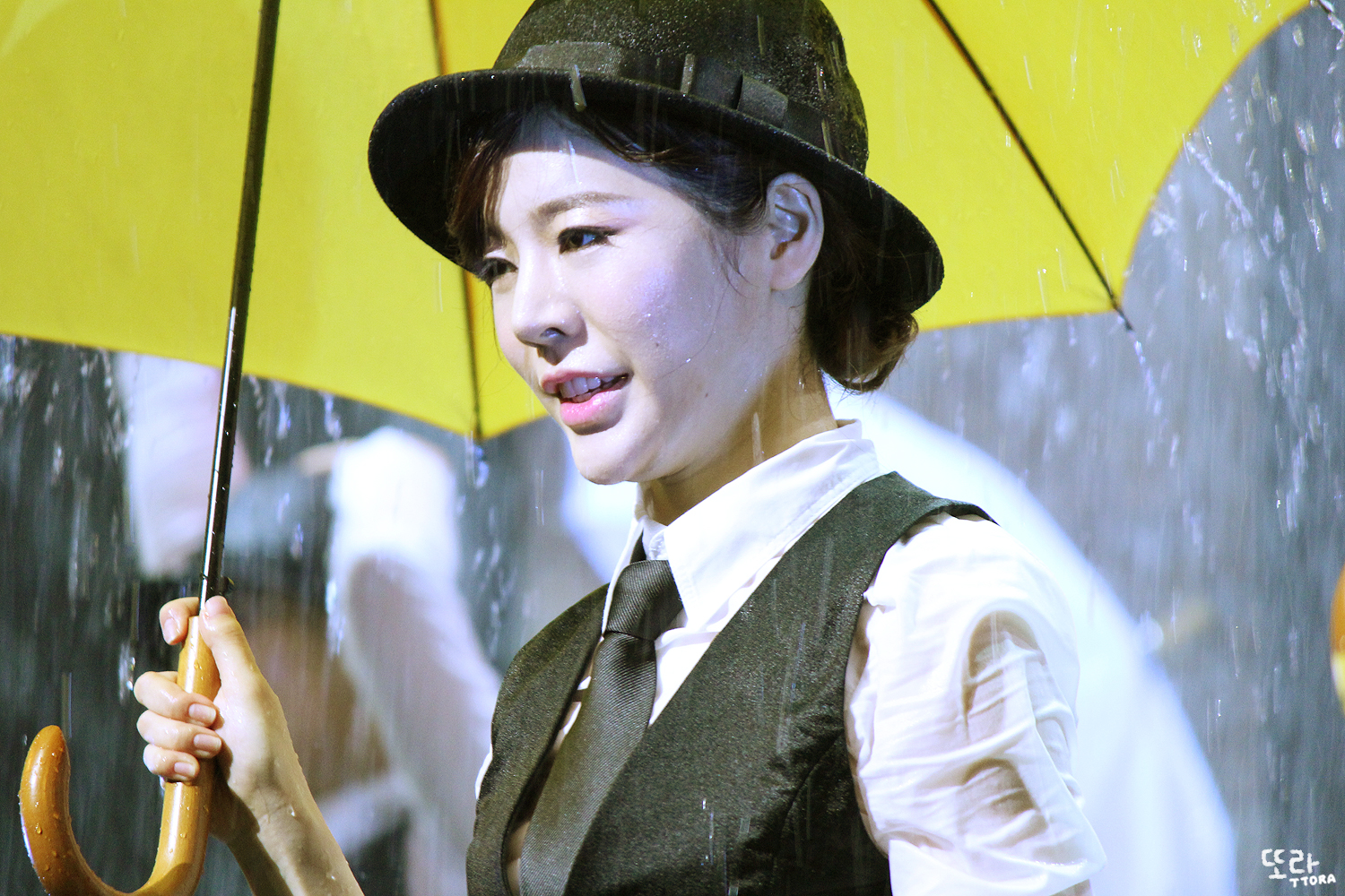 [OTHER][29-04-2014]Sunny sẽ tham gia vở nhạc kịch "SINGIN' IN THE RAIN" - Page 3 2660424553B0EAD71DC580