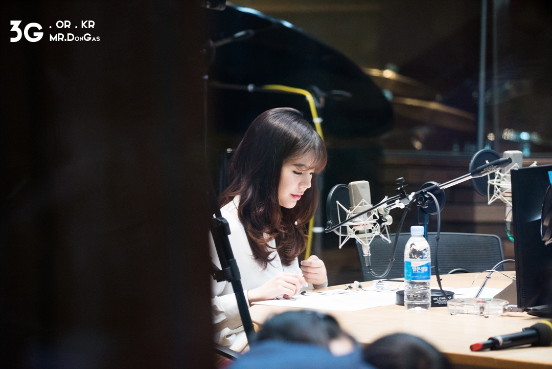 [OTHER][06-02-2015]Hình ảnh mới nhất từ DJ Sunny tại Radio MBC FM4U - "FM Date" - Page 11 273AE844554CADBE37F495